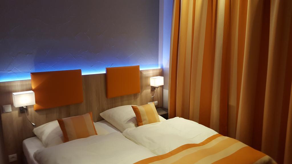 Hotel Trutzpfaff ชไปยา ภายนอก รูปภาพ