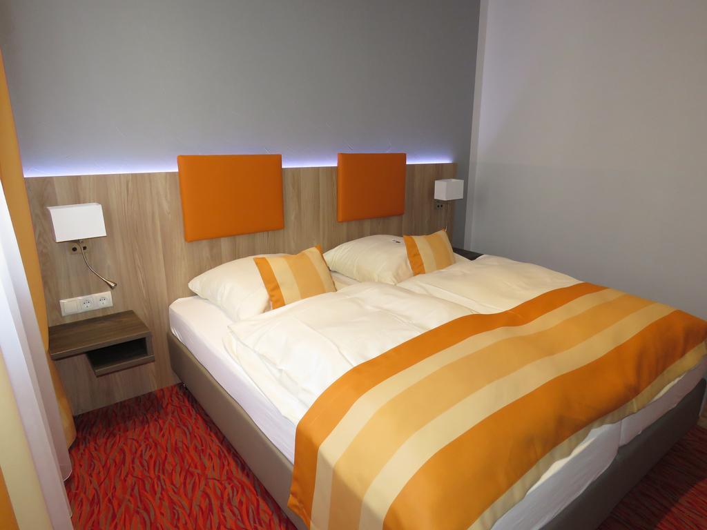 Hotel Trutzpfaff ชไปยา ภายนอก รูปภาพ